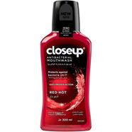 Closeup Red Hot Mouthwash 300 ml (UAE) - 139701952