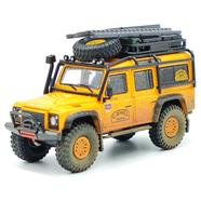 Die cast 1:64 – Master – Land Rover Defender 110- Camel Cup Model image