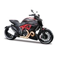 Maisto 1:12 Ducati Diavel Carbon Red Die Cast Motorbike Vehicles Collectible Hobbies Motorcycle Model Toys