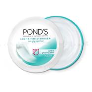 POND'S Light Moisturiser 50 ml Non-Oily Fresh Feel For Soft Glowing Skin With Vitamin And Glycerin 