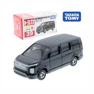 Tomica Regular 39 – Mitshubishi Delica D:5