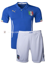 Italy Home Jersey : Very Exclusive Half Sleeve Jersey With Short Pant