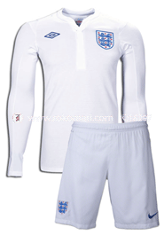 England Home Jersey : Special Full Sleeve Jersey With Short Pant