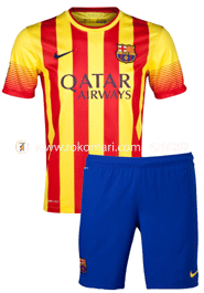 Barcelona Away Club Jersey : Very Exclusive Half Sleeve Jersey With Short Pant