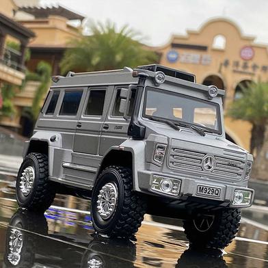 1:24 Mercedes Unimog U5000 Diecasts Alloy Car Luxurious Simulation Toy Vehicles Metal Car 6 Doors Open Model Car Sound Light Toys For Gift image