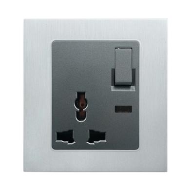 Blaze Crown 3 Pin Universal Socket With Switch,13A image