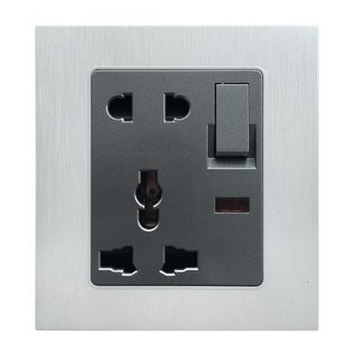 Blaze Crown Multi Socket With Switch 13A image