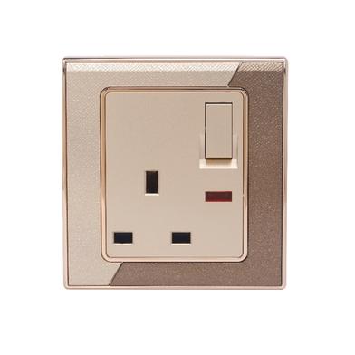 Click Marigold 3 Pin Flat Socket With Switch 13A image