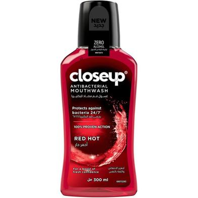 Closeup Red Hot Mouthwash 300 ml (UAE) image