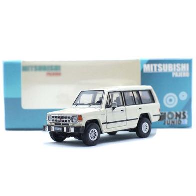 Die Cast 1:64 – Bm Creations Junior – Mitsubishi Pajero – White image