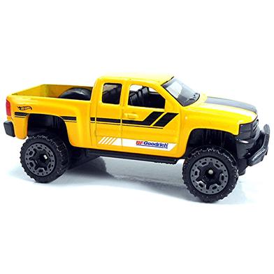 Hot Wheels Regular – Chevy SIlverado Off Road – Yellow image