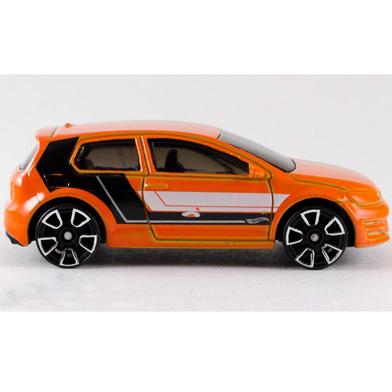 Hot Wheels Volkswagen Golf MK7, Then and Now 10/10