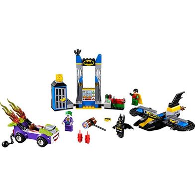 Lego Juniors/4 DC The Joker Batcave Attack Building image