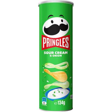 Pringles Sour Cream and Onion (134 gm) image