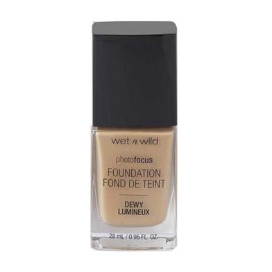 Wet n Wild Foundation Dewy/Lumineux E1111527E (Classic Beige) image