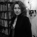 Lesley Downer image