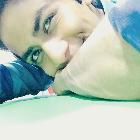 user-img